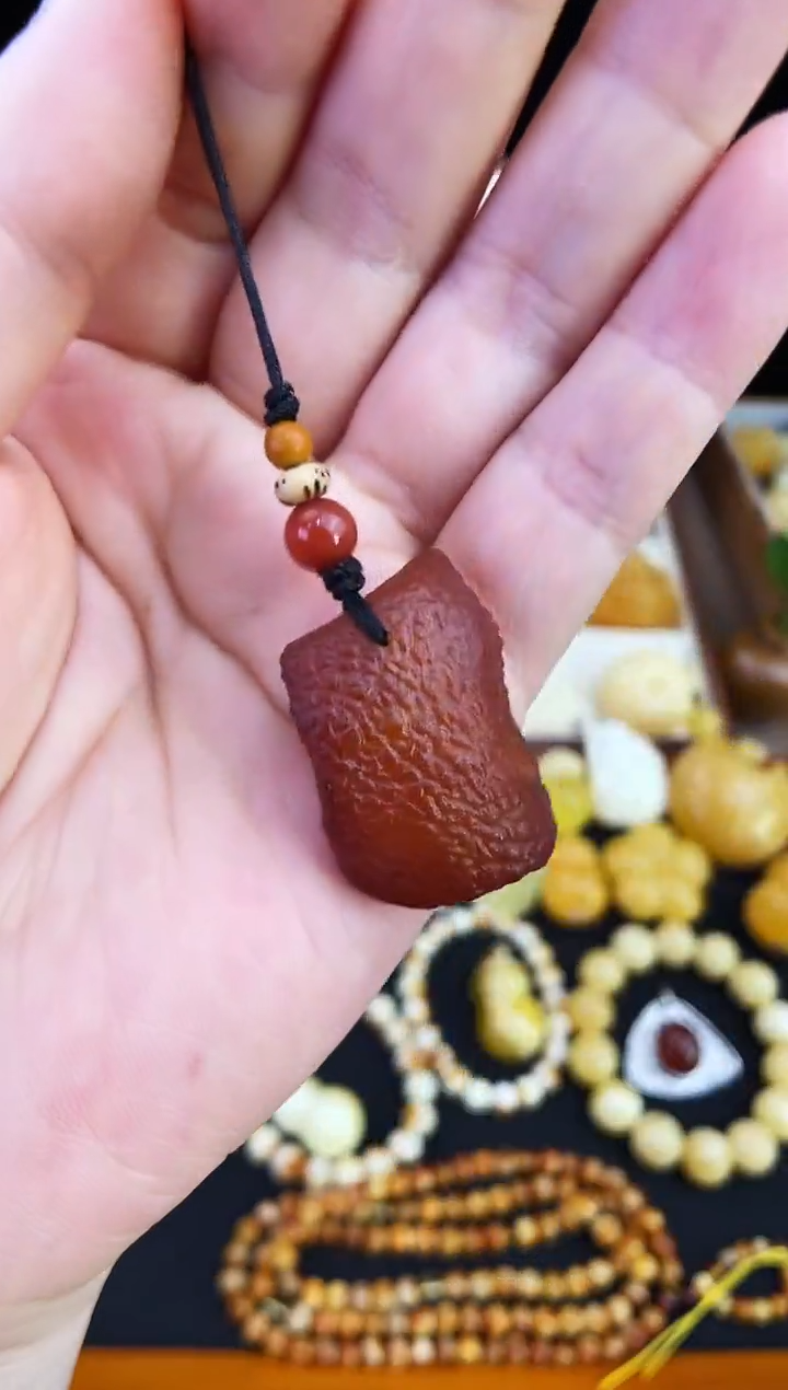 琥珀未镶嵌珠宝奇石柒月