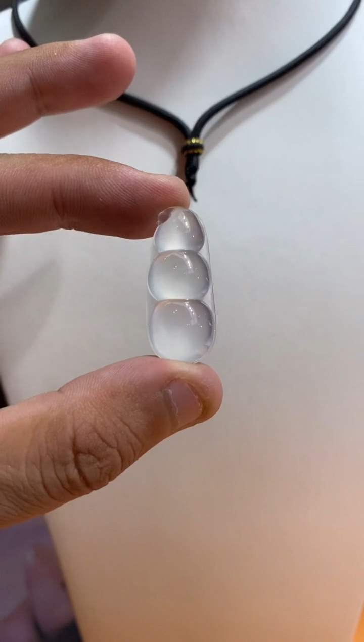 吊坠(不含链)未镶嵌翡翠豆子11500