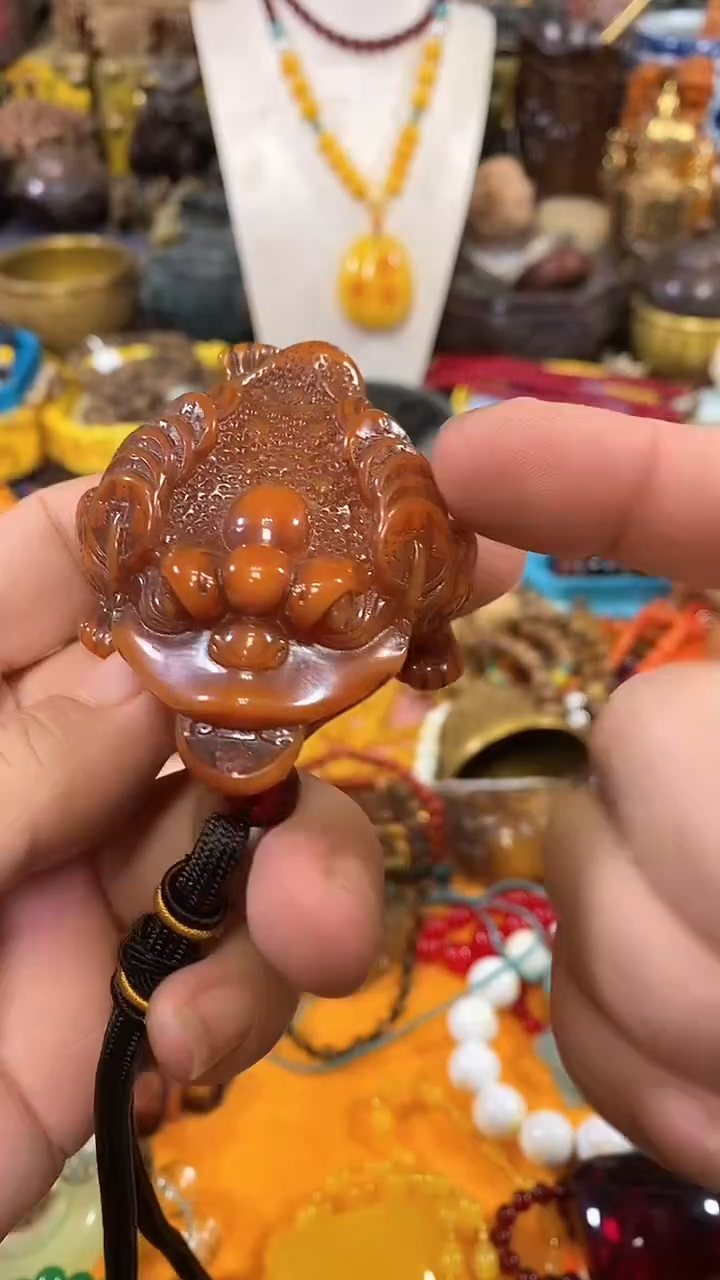 滴血莲花菩提吊坠呱呱