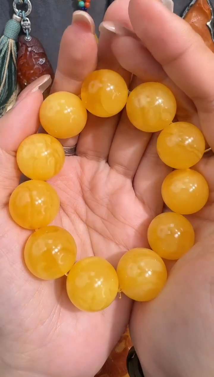 裸石琥珀未镶嵌江****狼琥珀