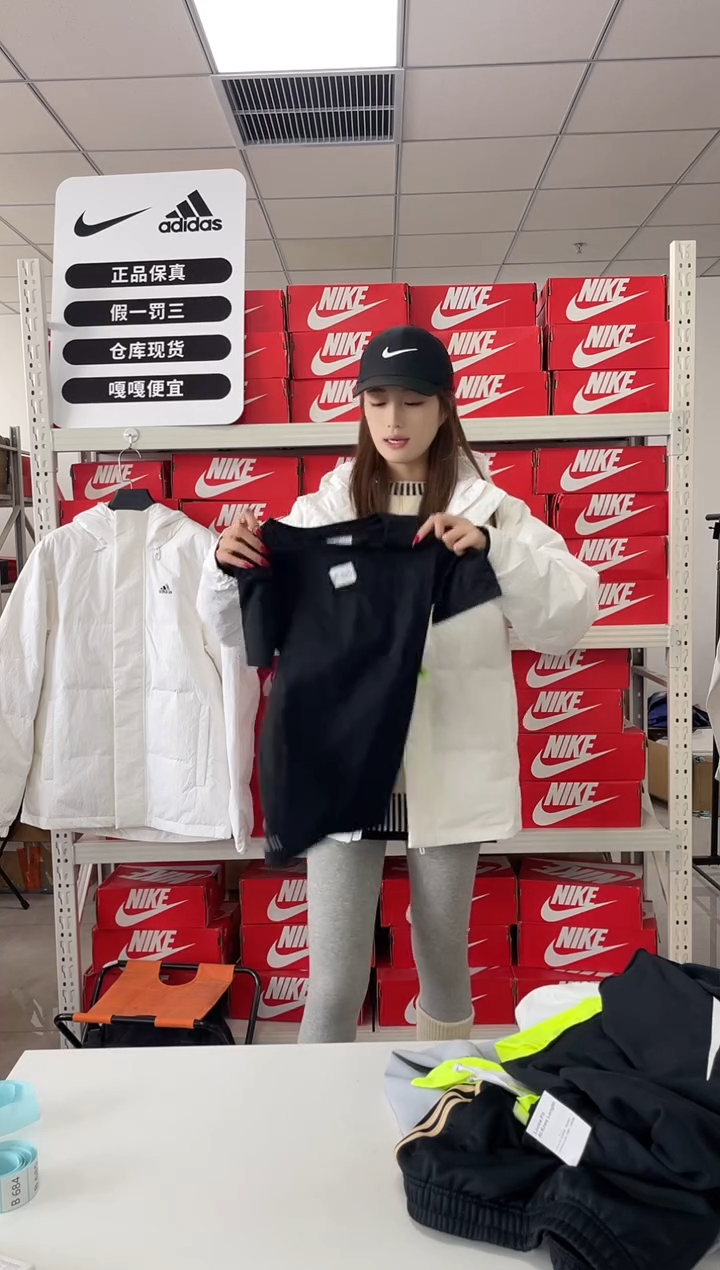 编码435  尺码 m 胸围衣长  正品直播间过款