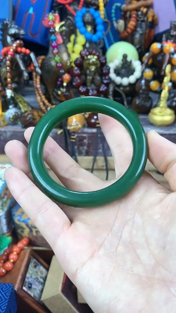 【闪购商品】和田玉（糖玉）挂件未镶嵌猪妹精品专属链接