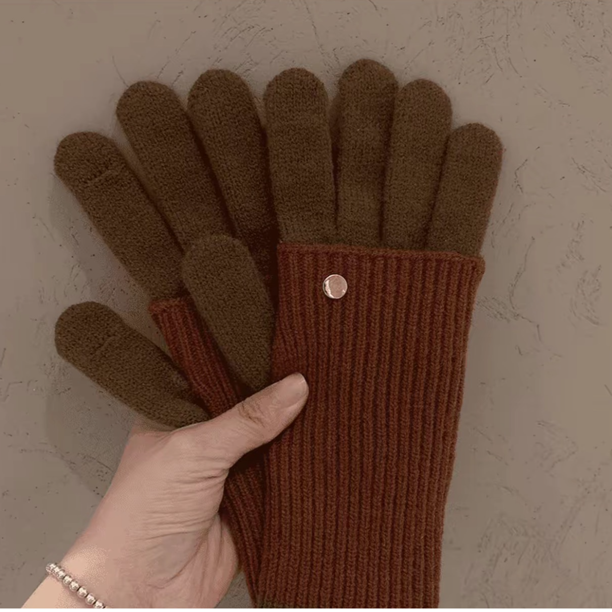 【戴什么帽】韩国双层夹心拼色针织羊毛手套女士毛线露指可触屏保暖