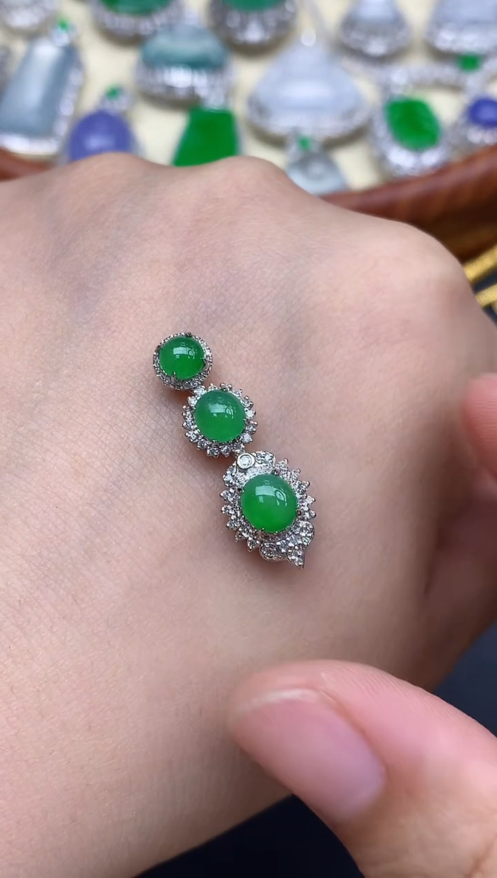 颈饰18K金镶嵌翡翠374-中国好珍宝