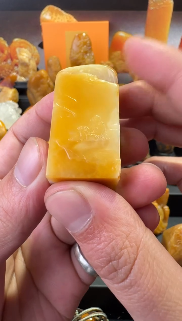 【闪购商品】田黄石半知田黄直播间