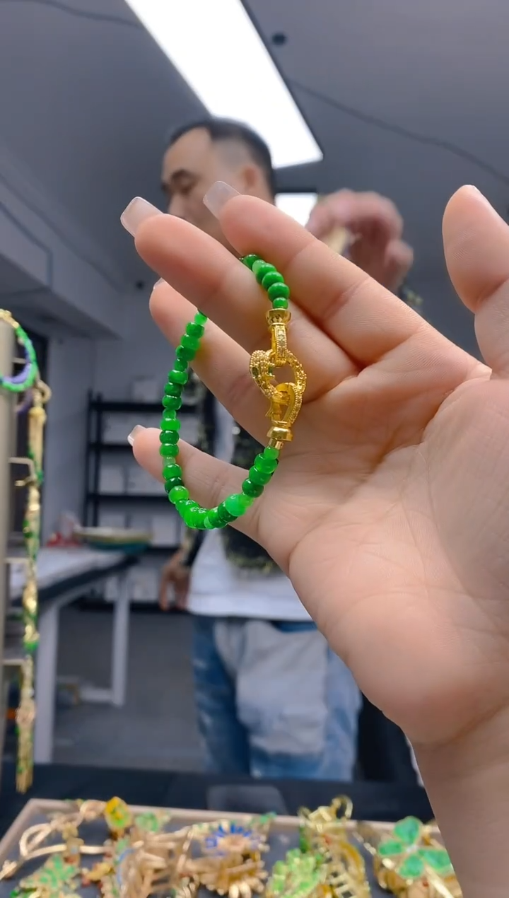 【闪购商品】翡翠耳饰合金83翡翠手链