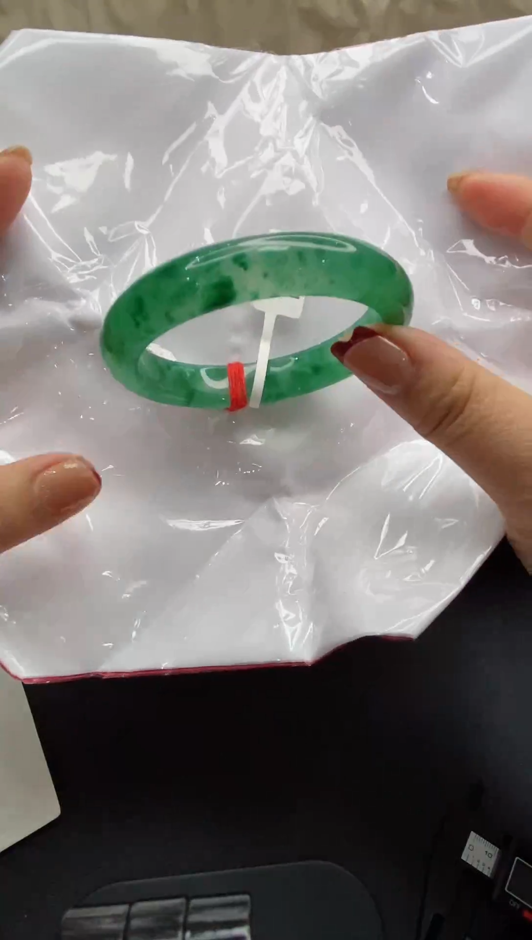 【闪购商品】石英质玉手镯未镶嵌高冰飘花非洲翠07