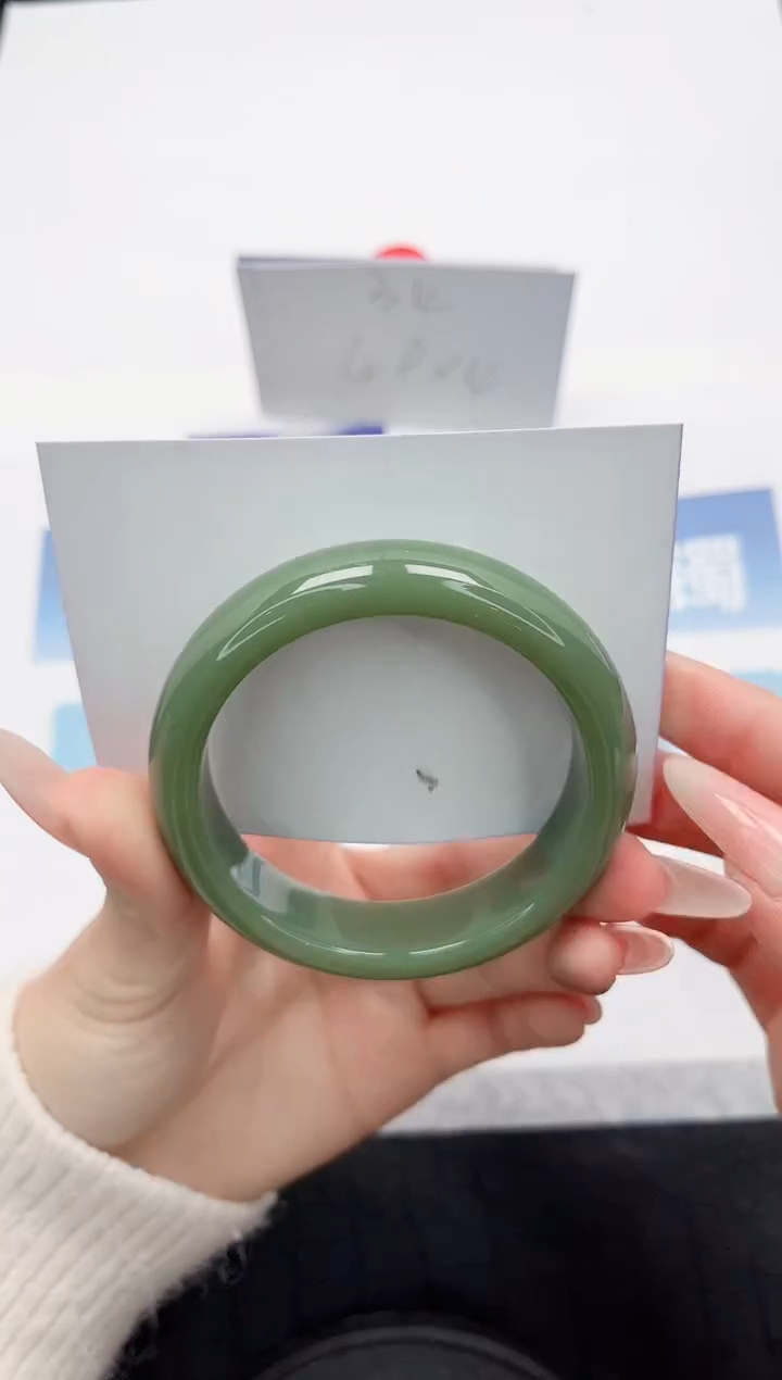 【闪购商品】石英质玉手镯未镶嵌G40-55.3