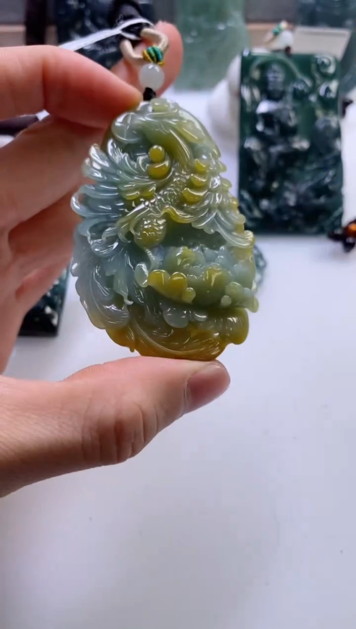 【闪购商品】翡翠挂件未镶嵌          