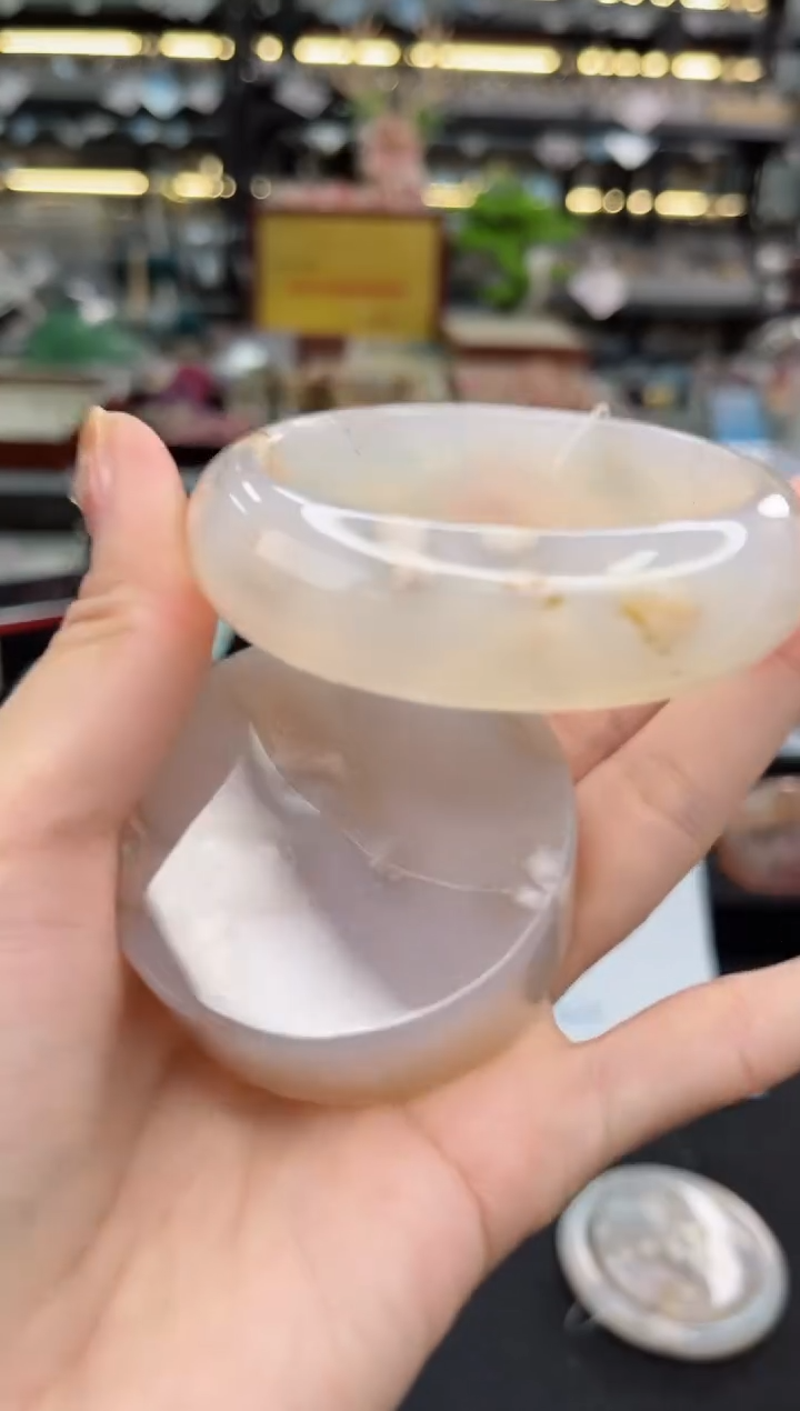 【闪购商品】石英质玉手镯未镶嵌55圈口（赠品镯心）3567218