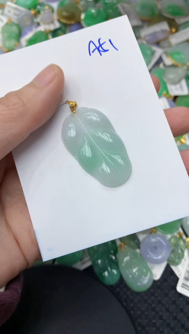【闪购商品】翡翠颈饰18K金镶嵌1111111111