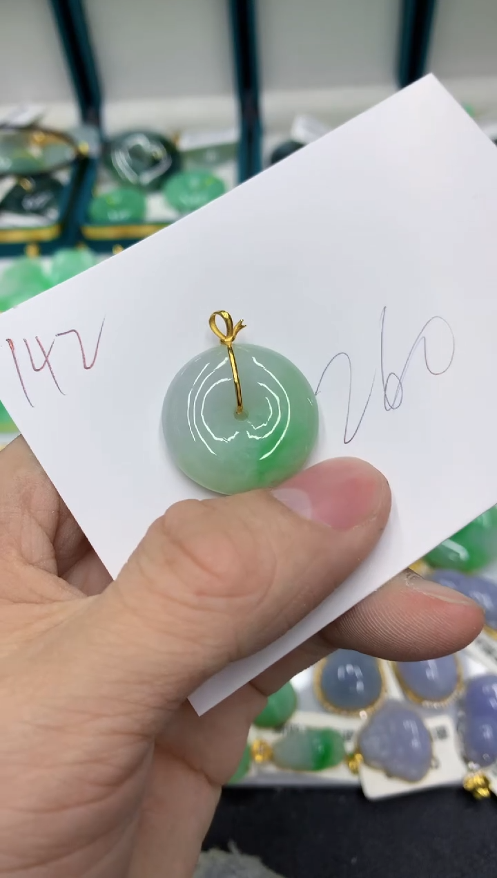 【闪购商品】翡翠颈饰18K金镶嵌号链接11111