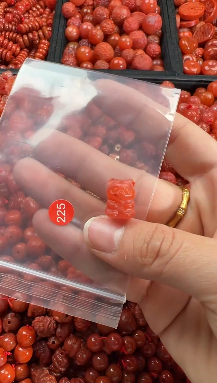 【闪购商品】南红玛瑙颈饰未镶嵌1