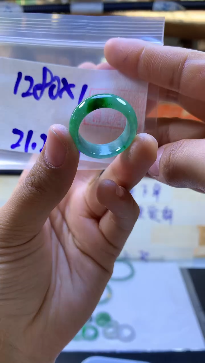 【闪购商品】定制翡翠未镶嵌戒圈#1280元-毛货需精细抛光