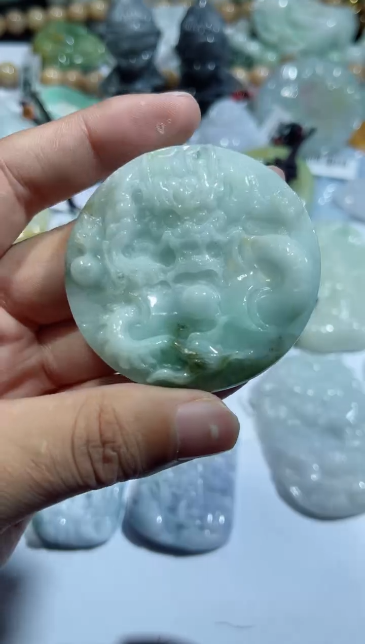 【闪购商品】翡翠颈饰未镶嵌00005884