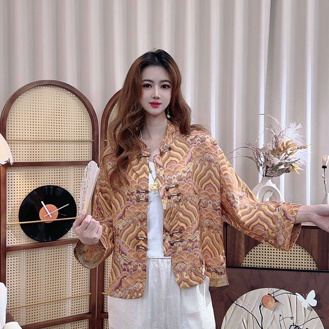 《山崖》新款老料气质百搭上衣外套女