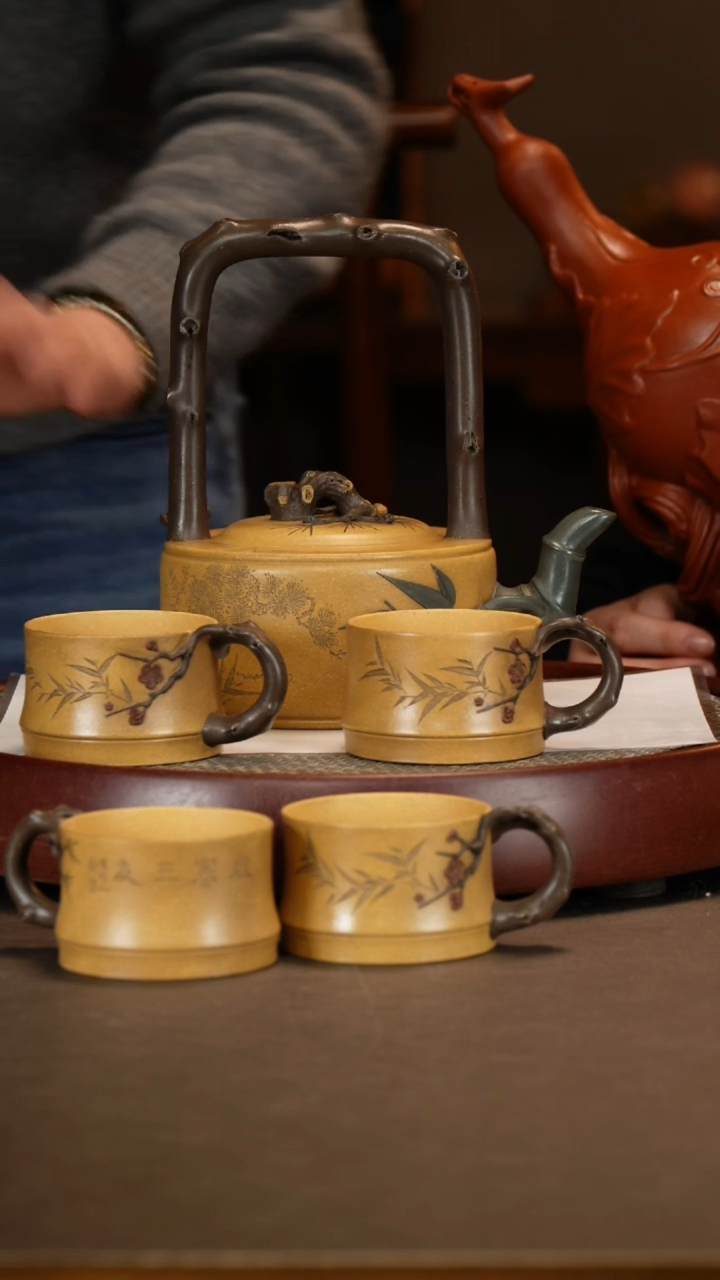 【闪购商品】紫砂茶壶岁寒三友提梁+大葫芦+墨宝+博古架