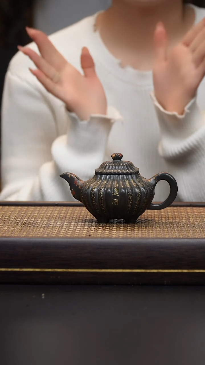 茶壶紫砂紫砂 九龄君子兰 筋纹传炉