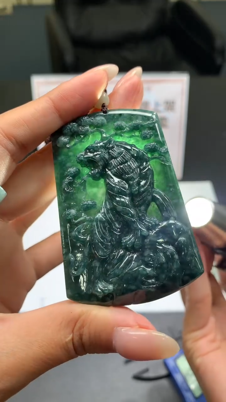 【闪购商品】定制翡翠未镶嵌不退不换CMH1件-A