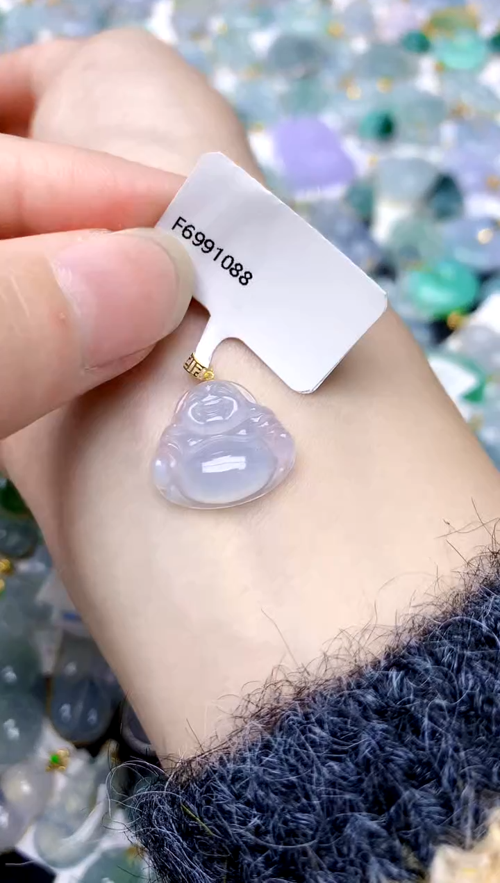 颈饰18K金镶嵌翡翠天然A货翡翠