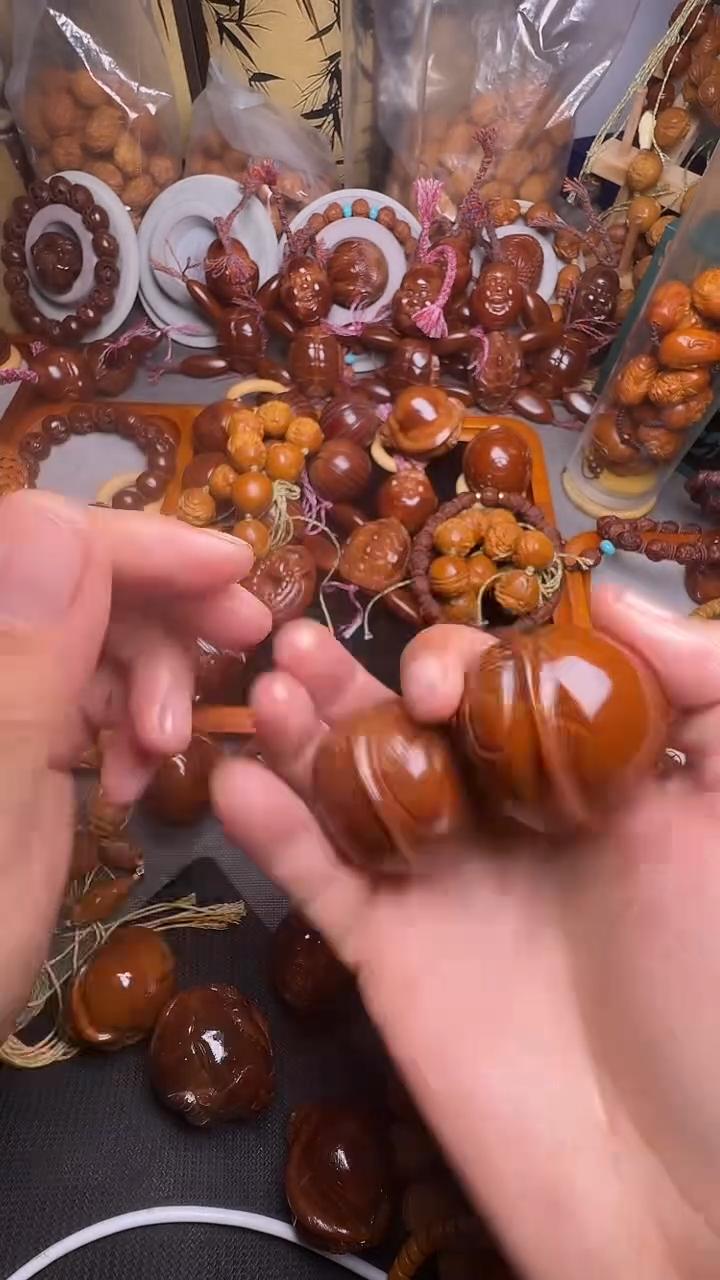 手串橄榄核我****娘2个龟壳