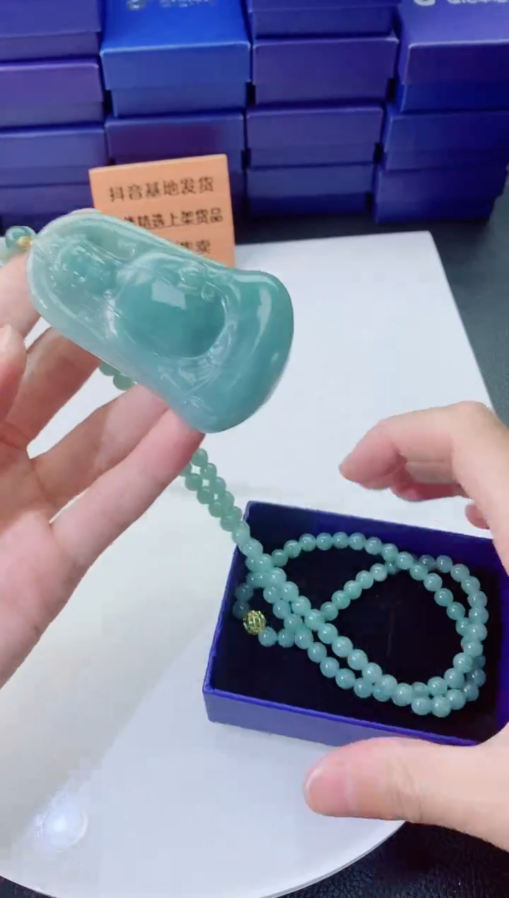 翡翠未镶嵌颈饰1111111111