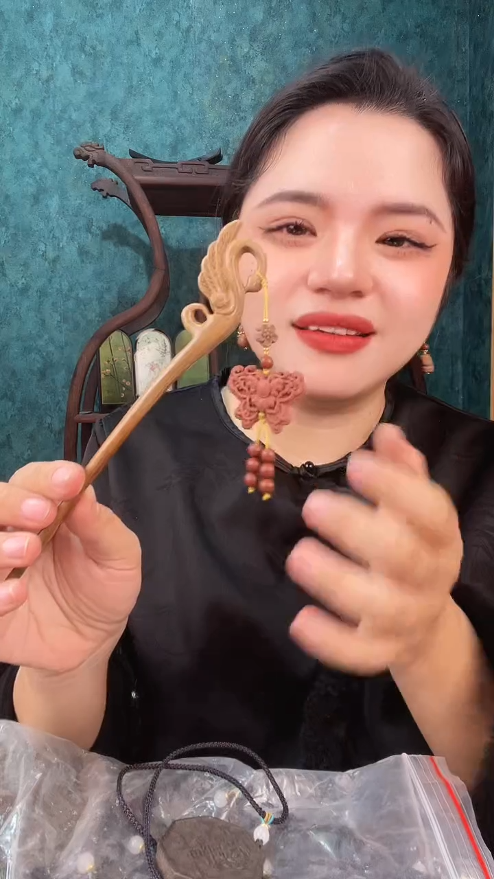 珠串绿檀+红麝香方发簪