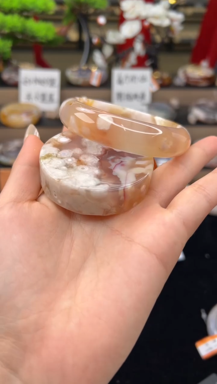 【闪购商品】石英质玉手镯未镶嵌60圈口（赠送镯心）13331