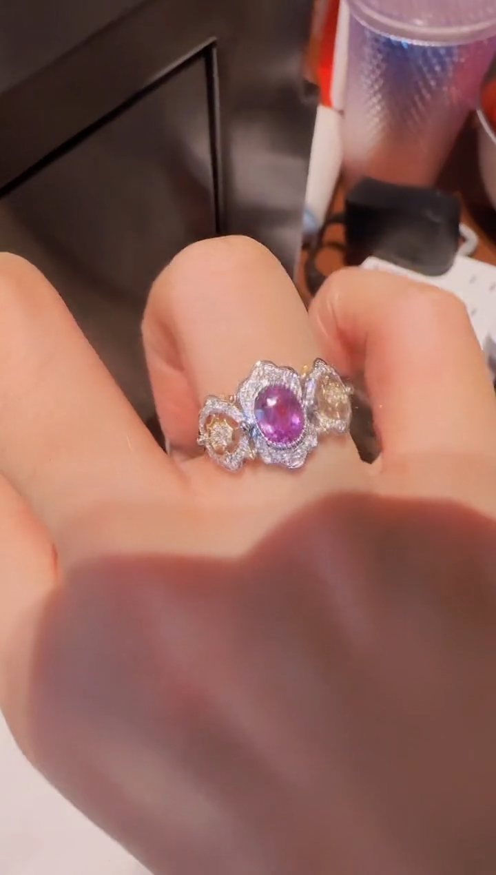 【闪购商品】彩色蓝宝石戒指18K金镶嵌精选H 紫蕾丝戒指