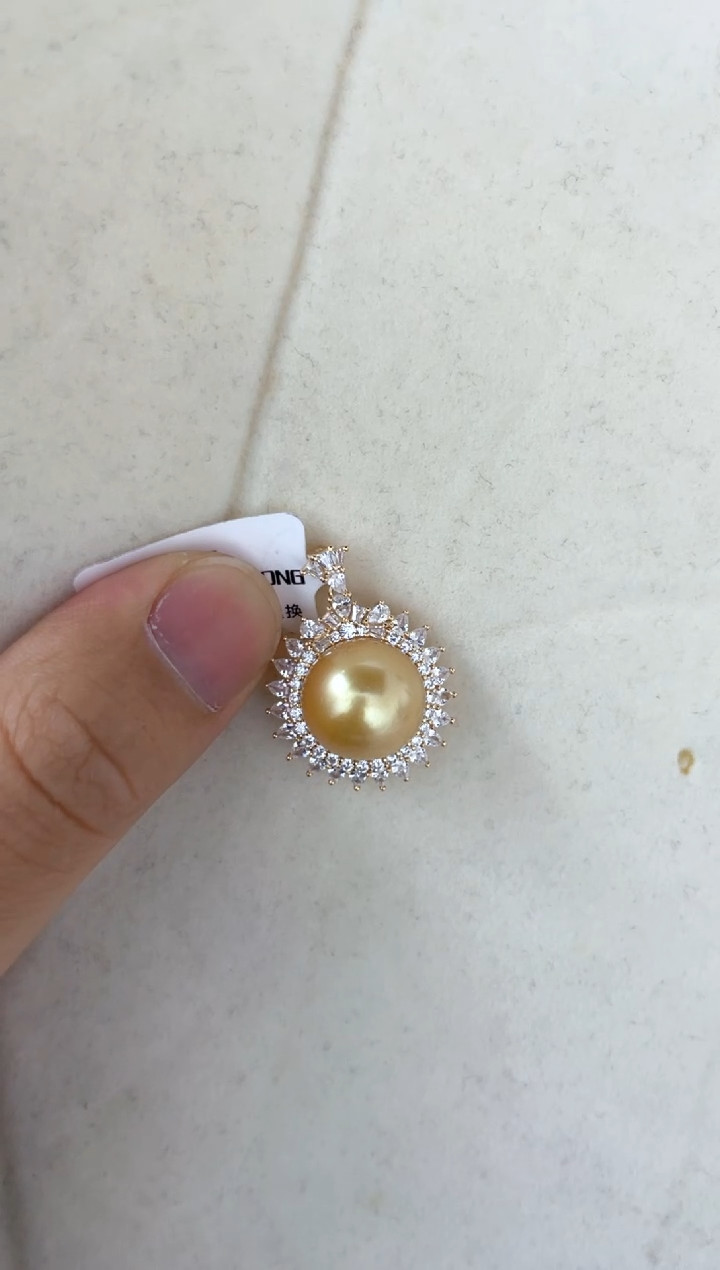 【闪购商品】海水珍珠颈饰银S925镶嵌吊坠