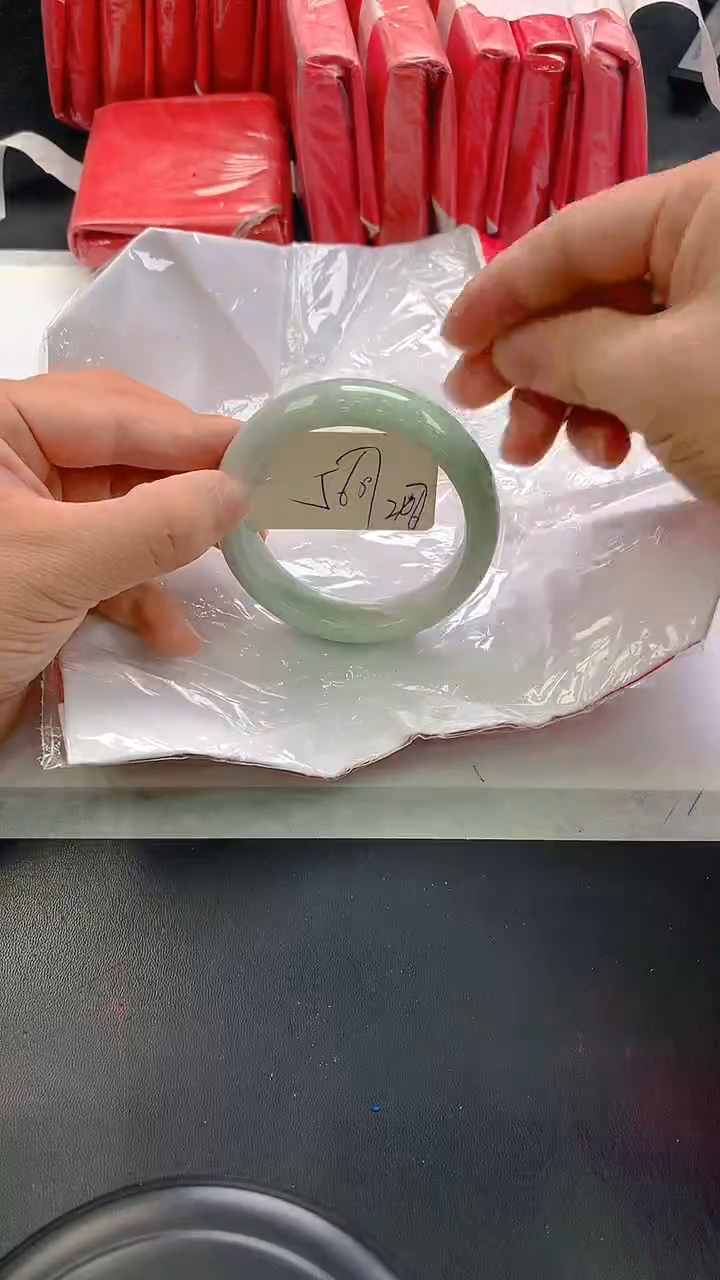 未镶嵌手镯翡翠247