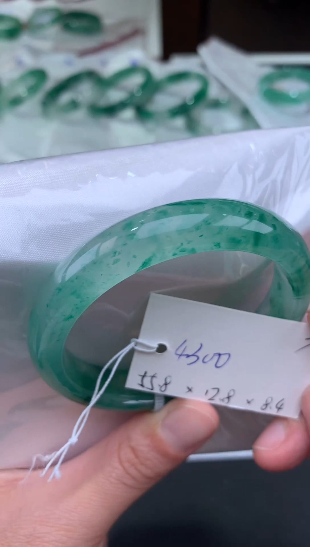 【闪购商品】石英质玉手镯未镶嵌天然玉石非洲翠手镯