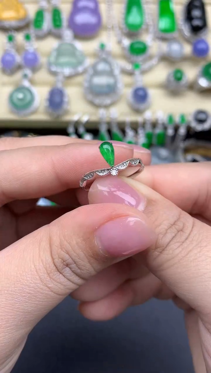 【闪购商品】翡翠戒指18K金镶嵌76-中国好珍宝