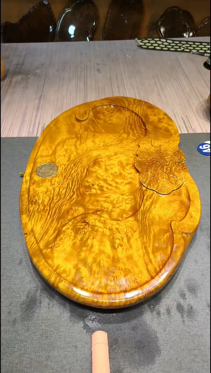 合金布*哥黄金樟茶盘