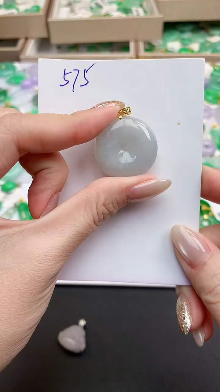 颈饰未镶嵌翡翠天然缅但A货翡翠