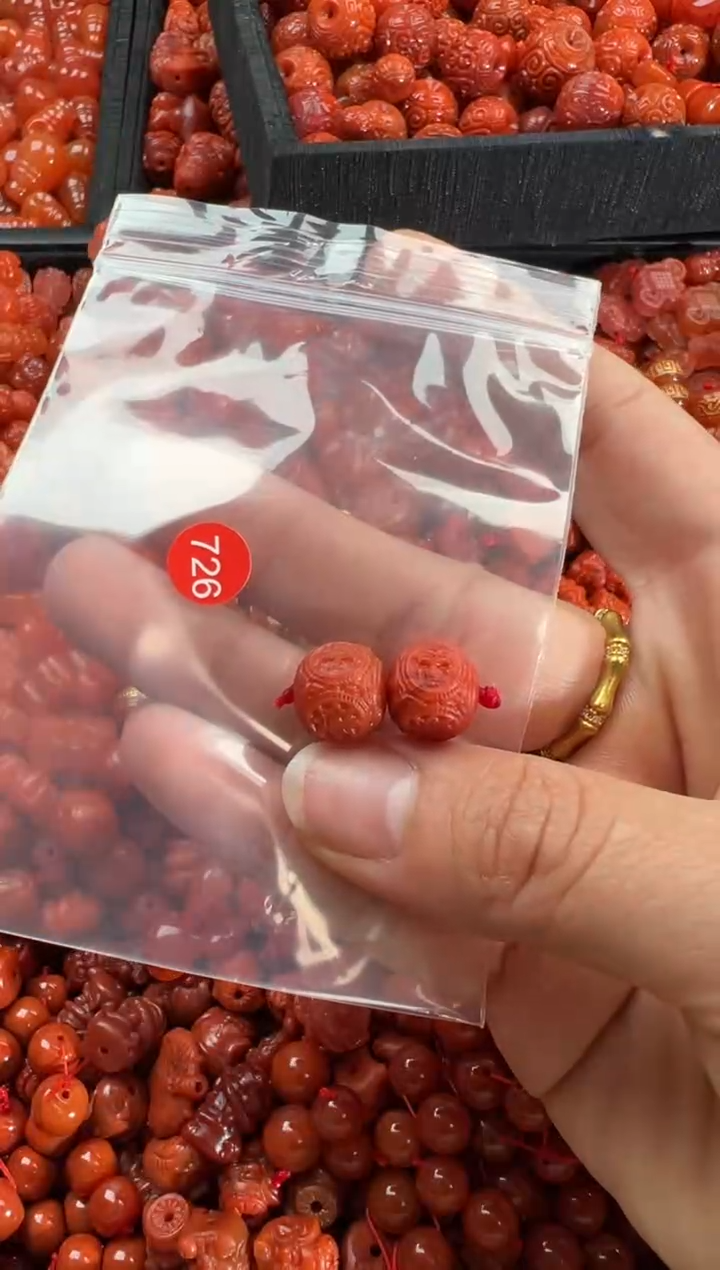 【闪购商品】南红玛瑙颈饰未镶嵌1