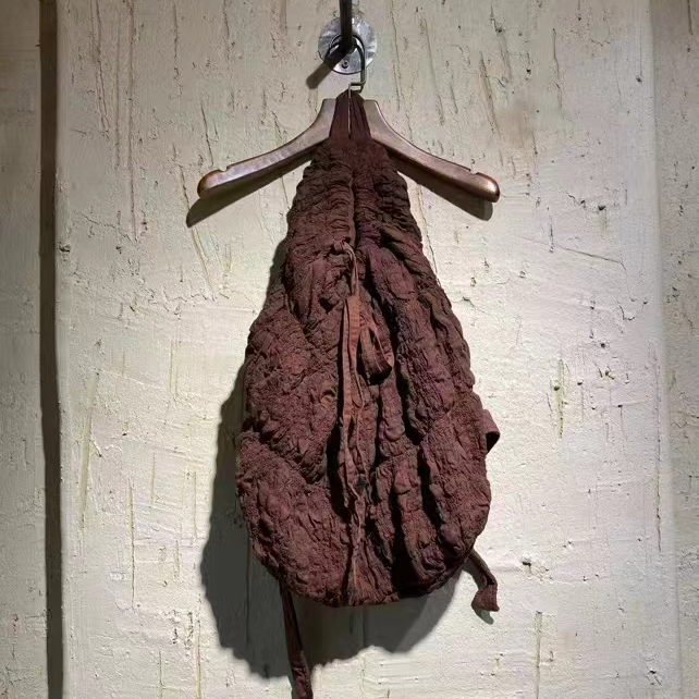 布童服饰个性设计可调节双肩包Q12705