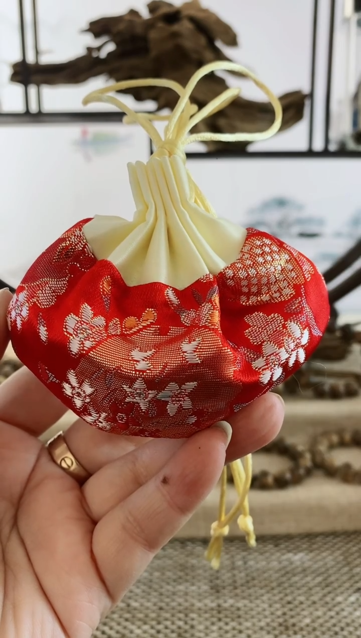 沉香沉香香囊天然沉香叶子香包(多样发货)