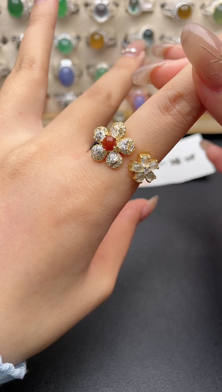 【闪购商品】翡翠戒指银S925镶嵌一物一证一礼盒