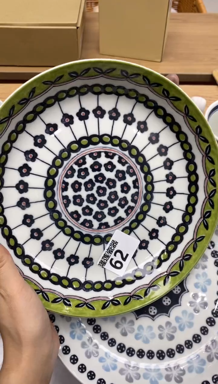 瓷片米*妈隆莲瓷器欢迎大家