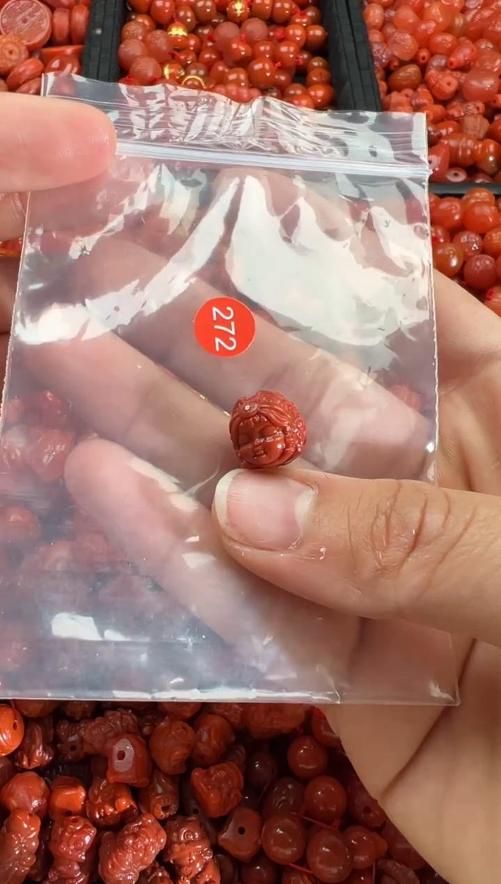 【闪购商品】南红玛瑙颈饰未镶嵌1