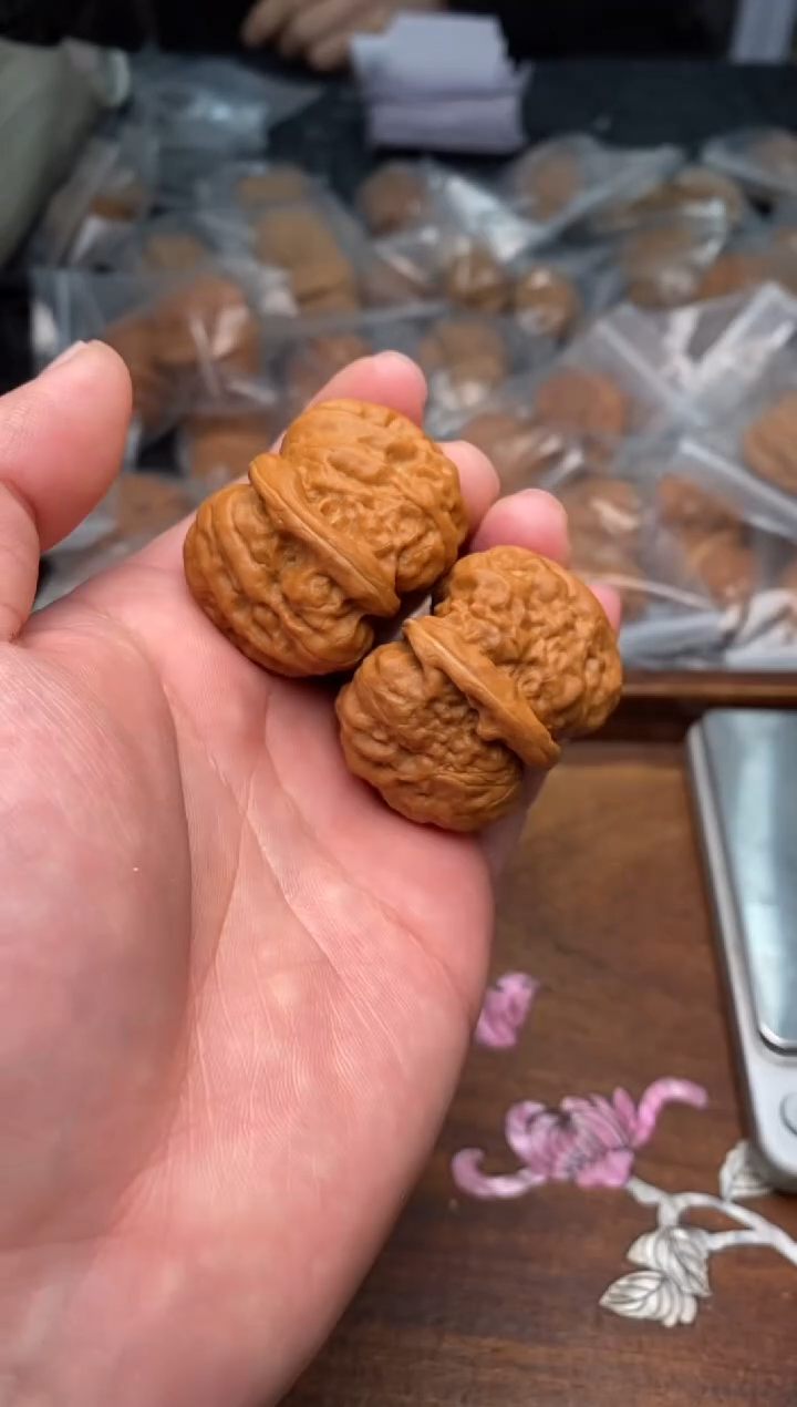 【闪购商品】文玩核桃把件G45号40尺蛤蟆