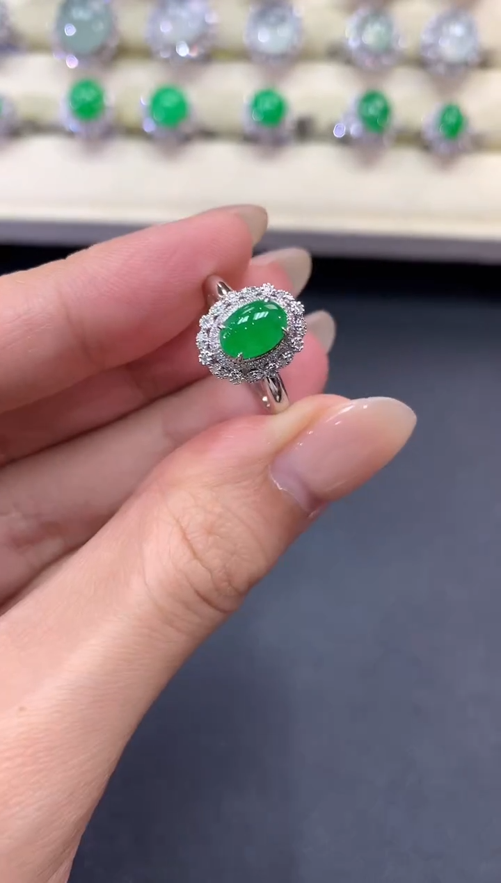 【闪购商品】翡翠戒指18K金镶嵌a76            