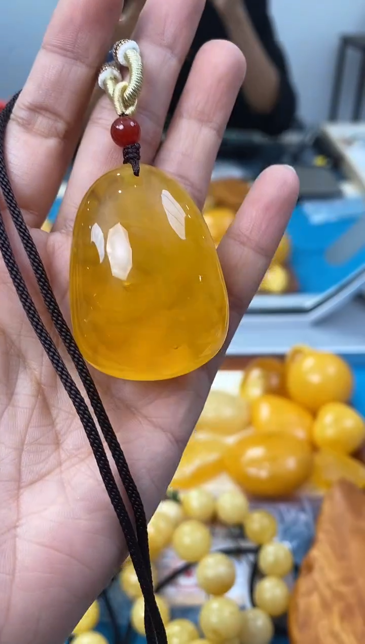 【闪购商品】琥珀裸石未镶嵌天然琥珀蜜蜡水滴