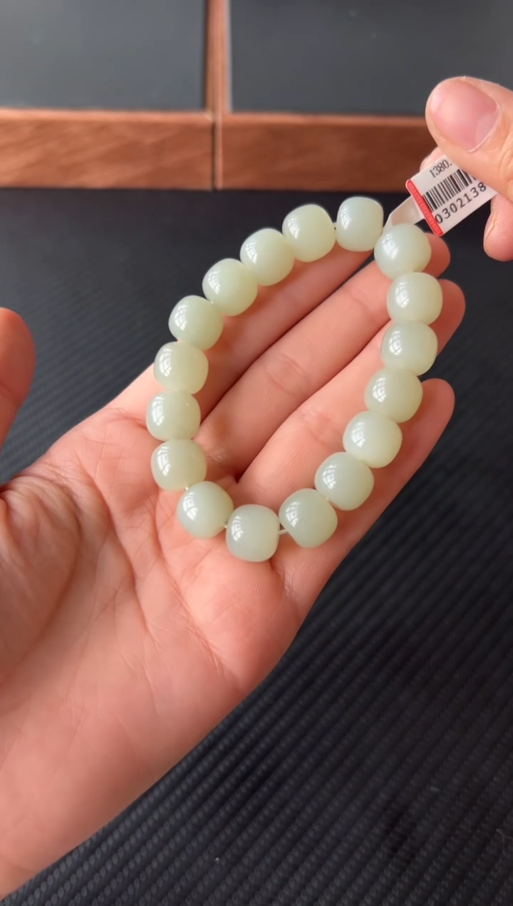 【闪购商品】和田玉手串未镶嵌且末微色差近矿卡12老型珠
