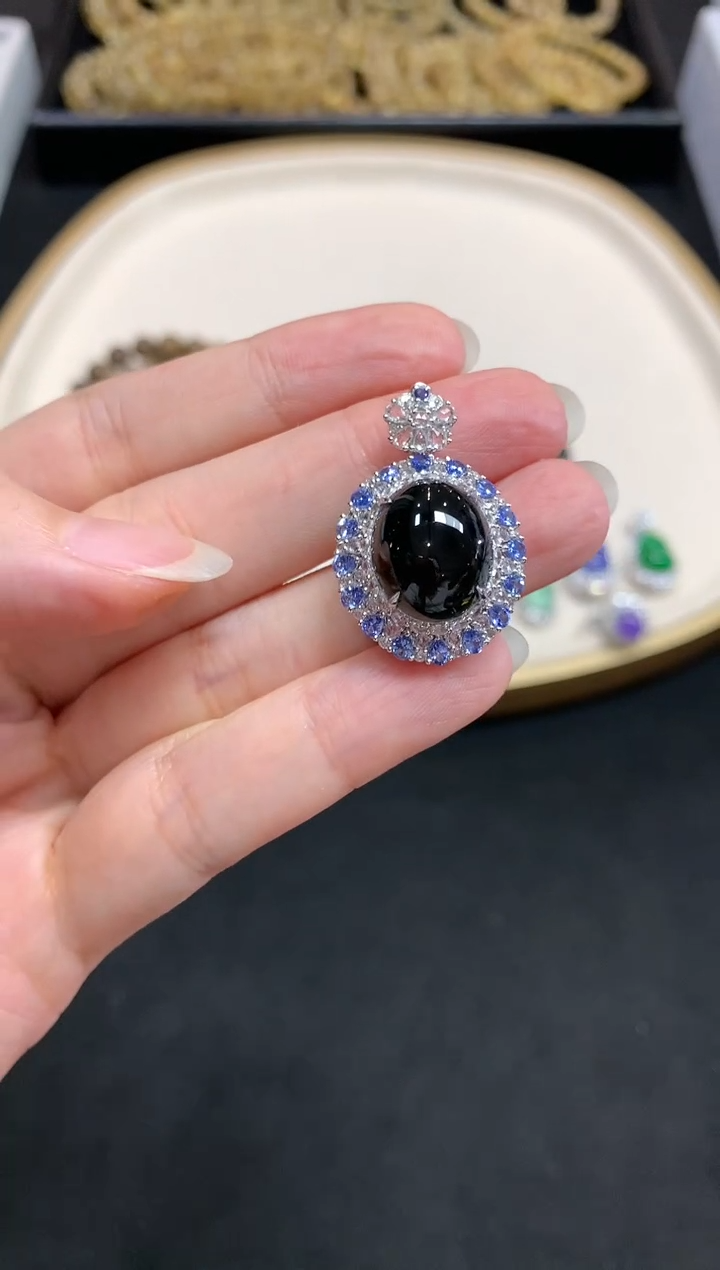 【闪购商品】翡翠吊坠(不含链)18K金镶嵌W272|12000