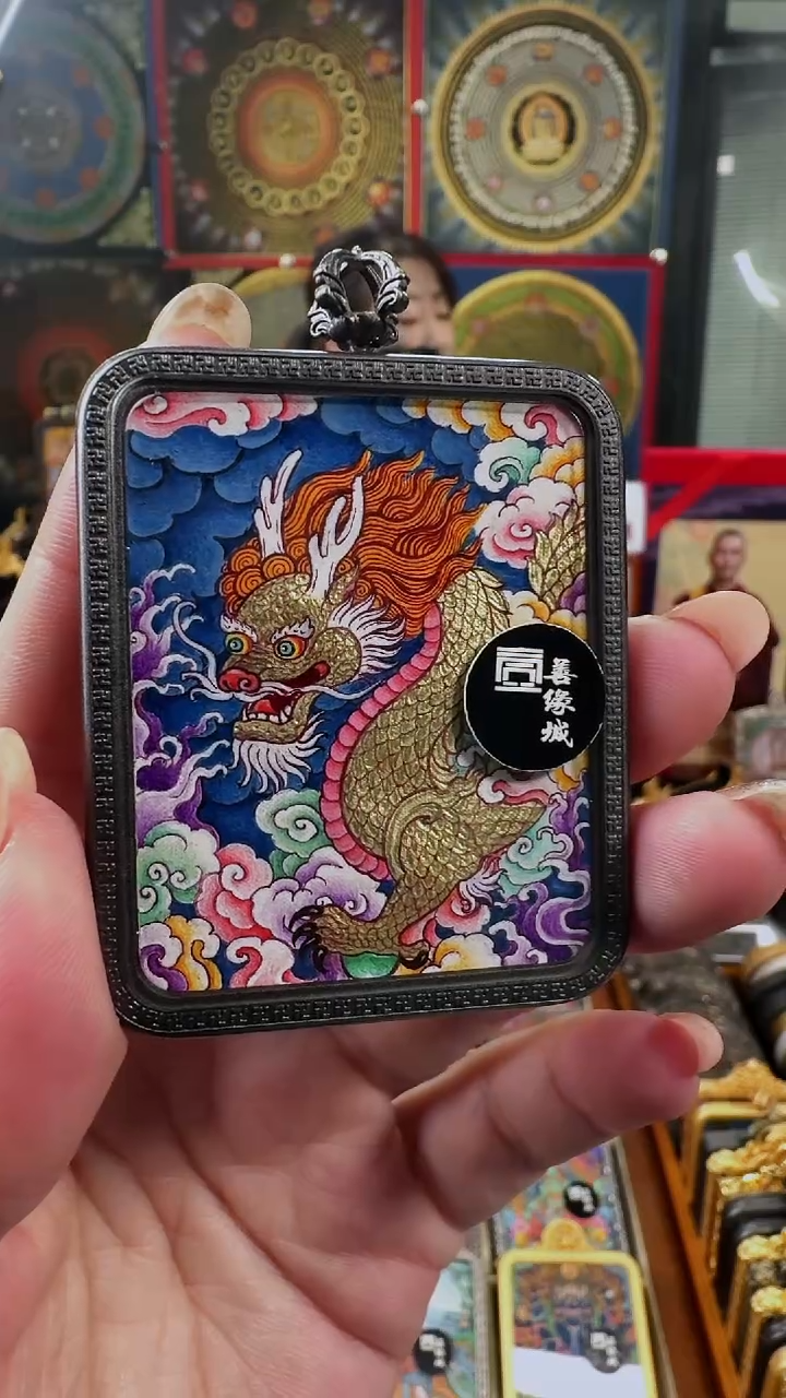 吊坠壹善缘城手绘唐卡龙