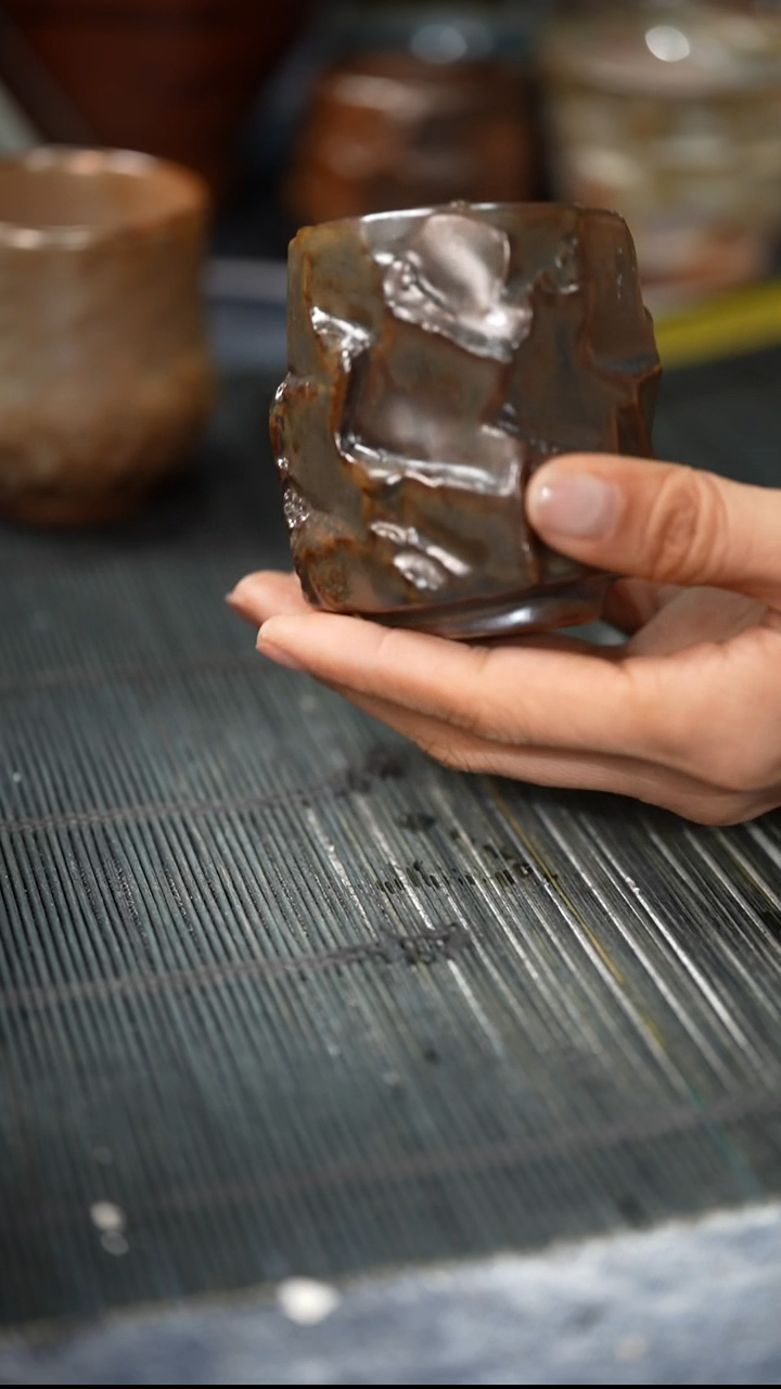 浪鬼家釉绘柴烧杯