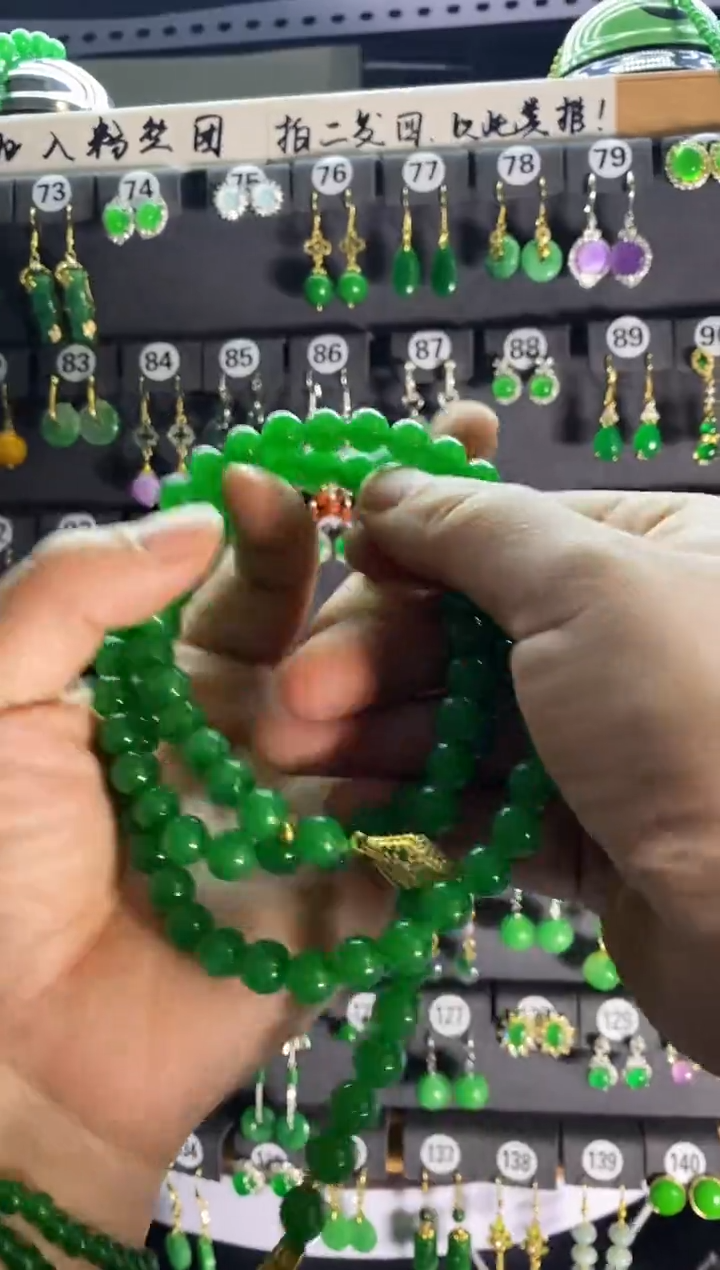 【闪购商品】翡翠耳饰银S925镶嵌蛇链