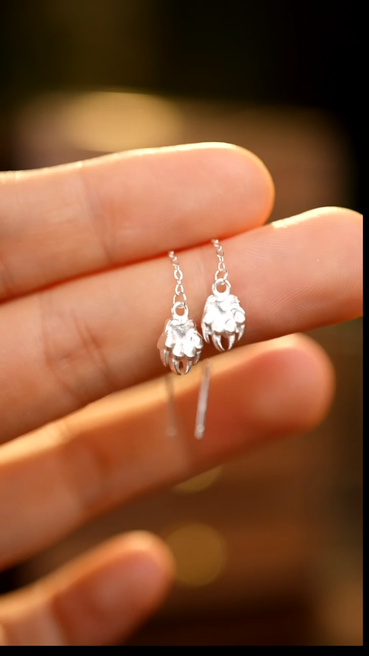 刺绣私人定制苗族手工虎爪耳线